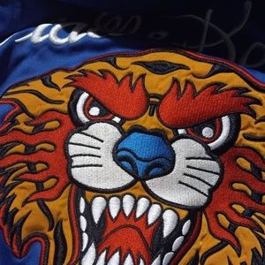 Meet your Posher, Pat